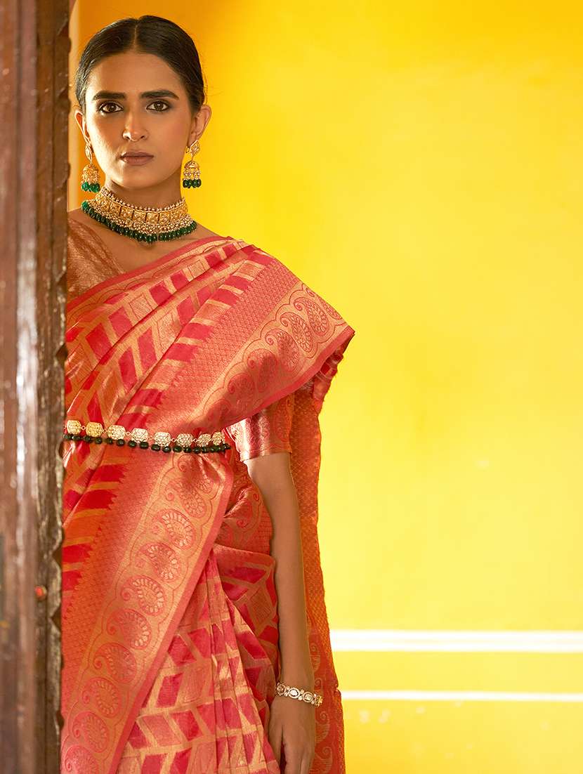 women self design kanjivaram saree with blouse - 21678651 - Standard Image - 4