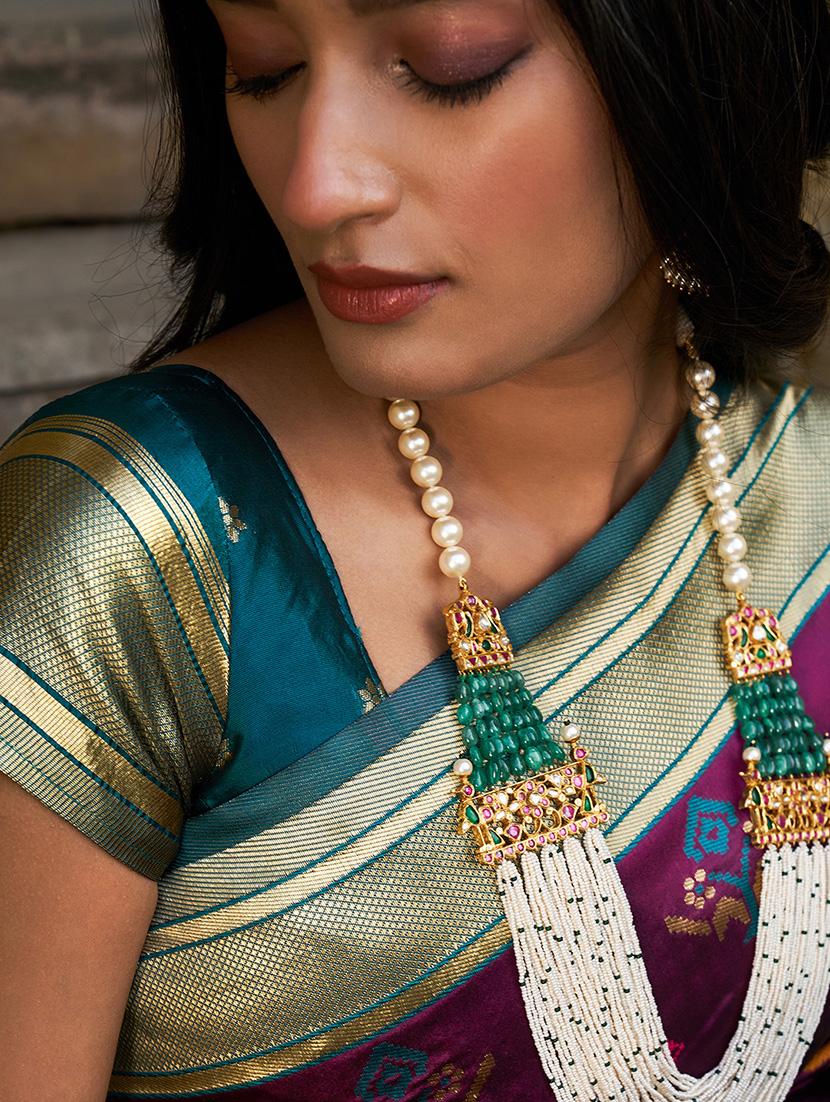 women self design patola saree with blouse - 21678718 - Standard Image - 4