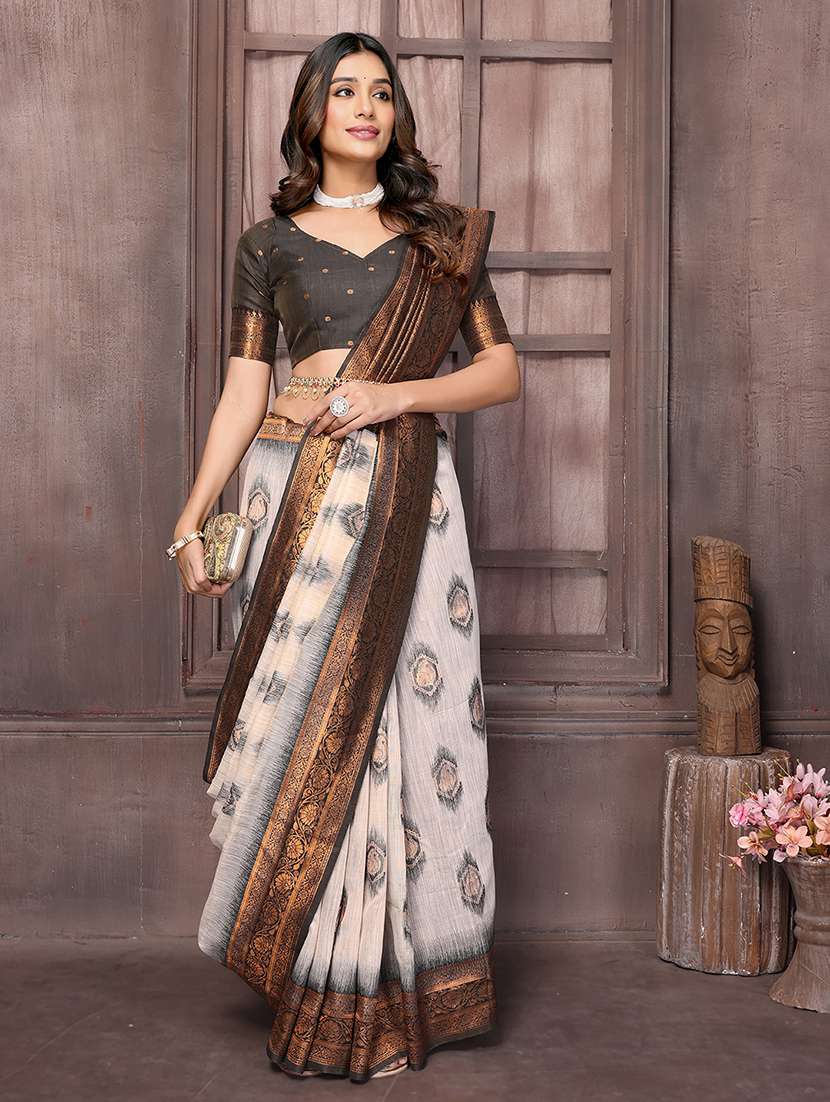 women self design kanjivaram saree with blouse