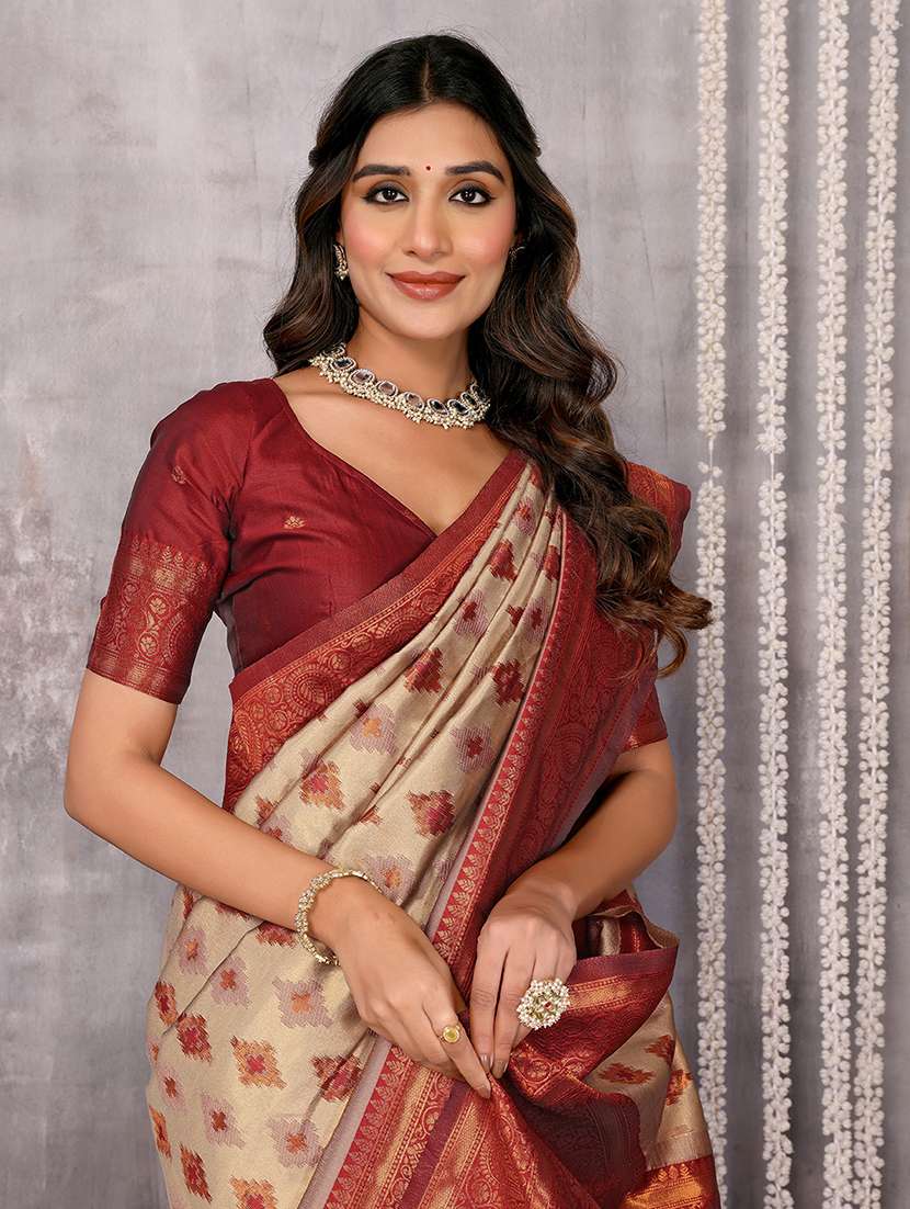 women self design kanjivaram saree with blouse - 21678764 -  Standard Image - 4