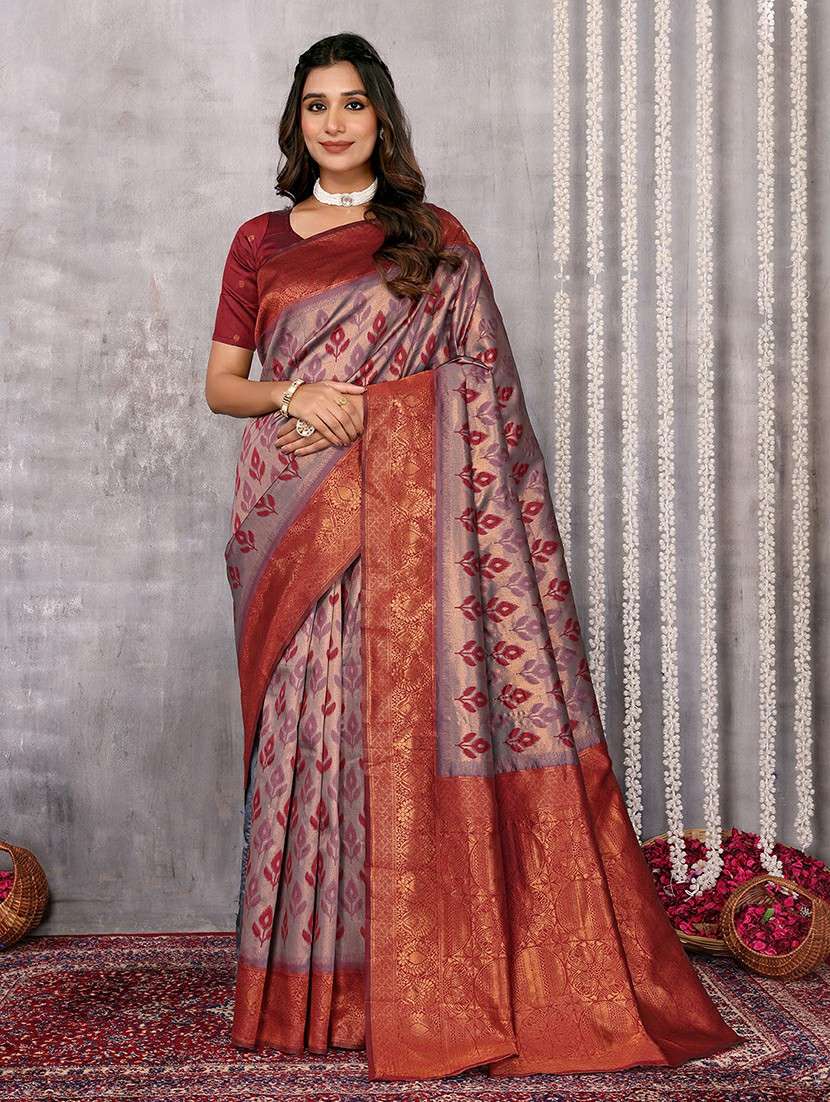 women self design kanjivaram saree with blouse