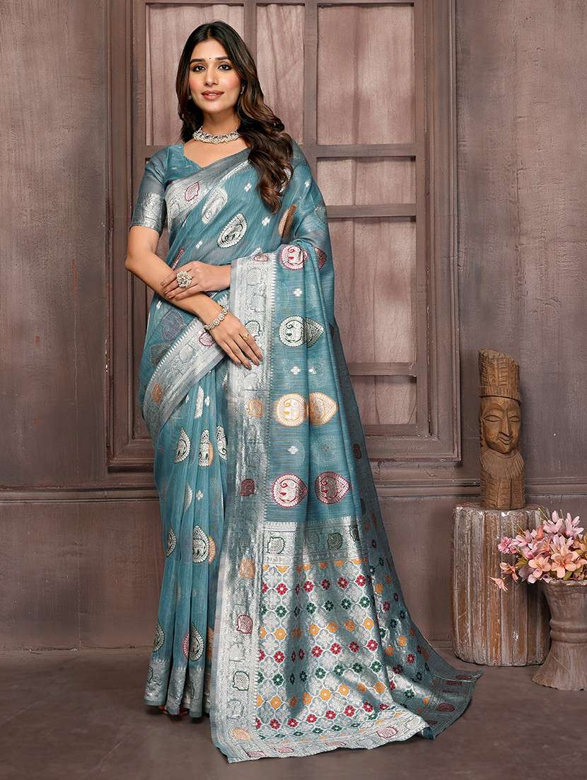 women self design kanjivaram saree with blouse