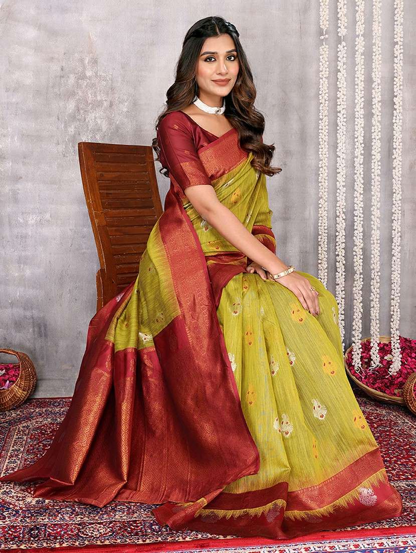women self design bordered saree with blouse - 21678811 - Standard Image - 1