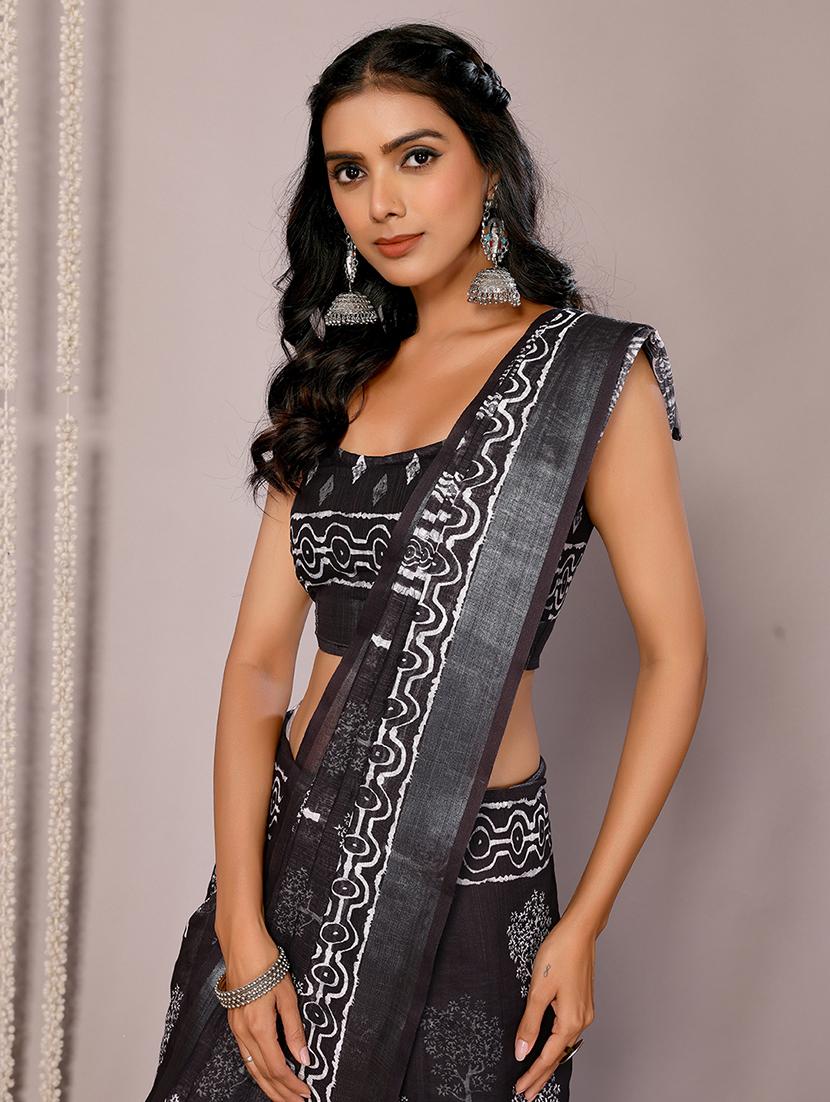 women black printed saree with blouse - 21678872 - Standard Image - 4