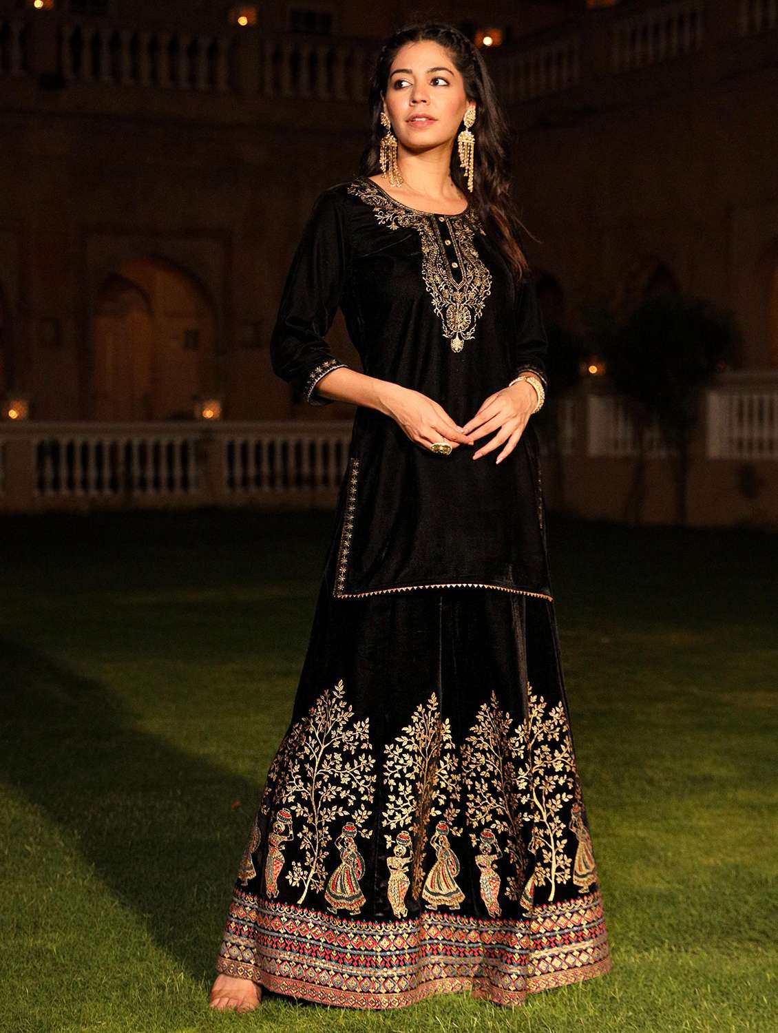 women embroidered round neck kurta skirt set - 21679146 -  Standard Image - 1