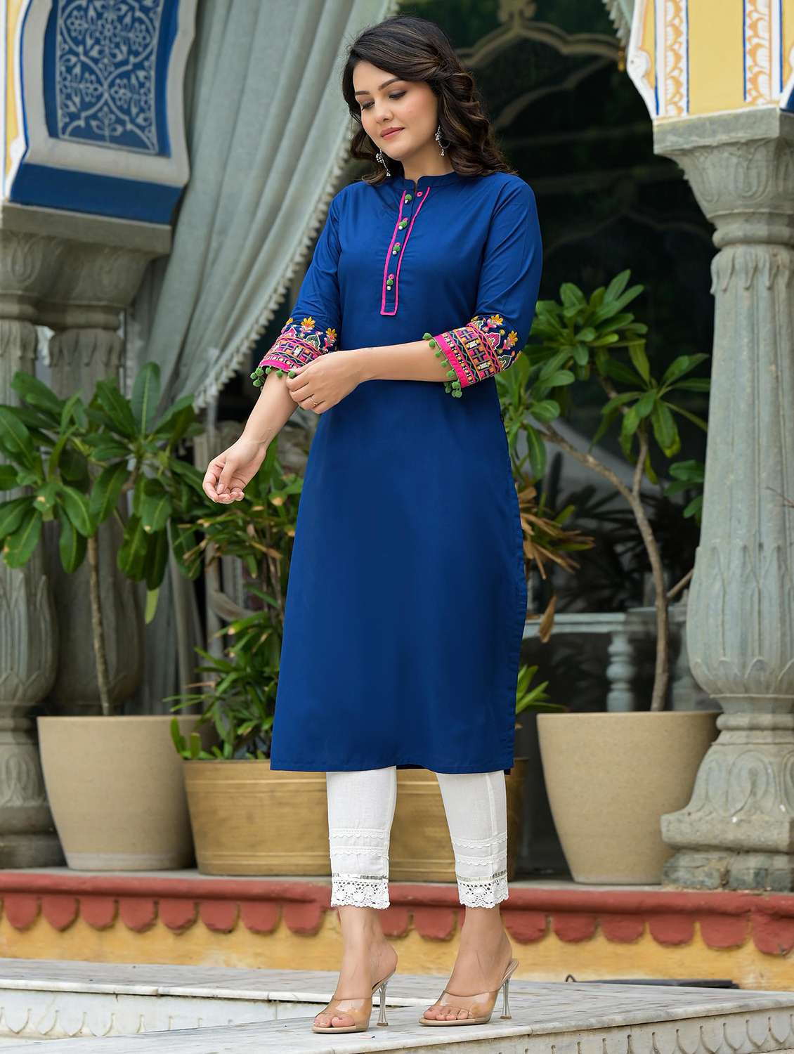 women solid mandarin neck straight kurta - 21679206 -  Standard Image - 1
