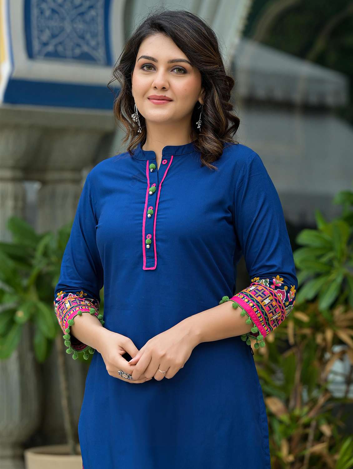 women solid mandarin neck straight kurta - 21679206 -  Standard Image - 4