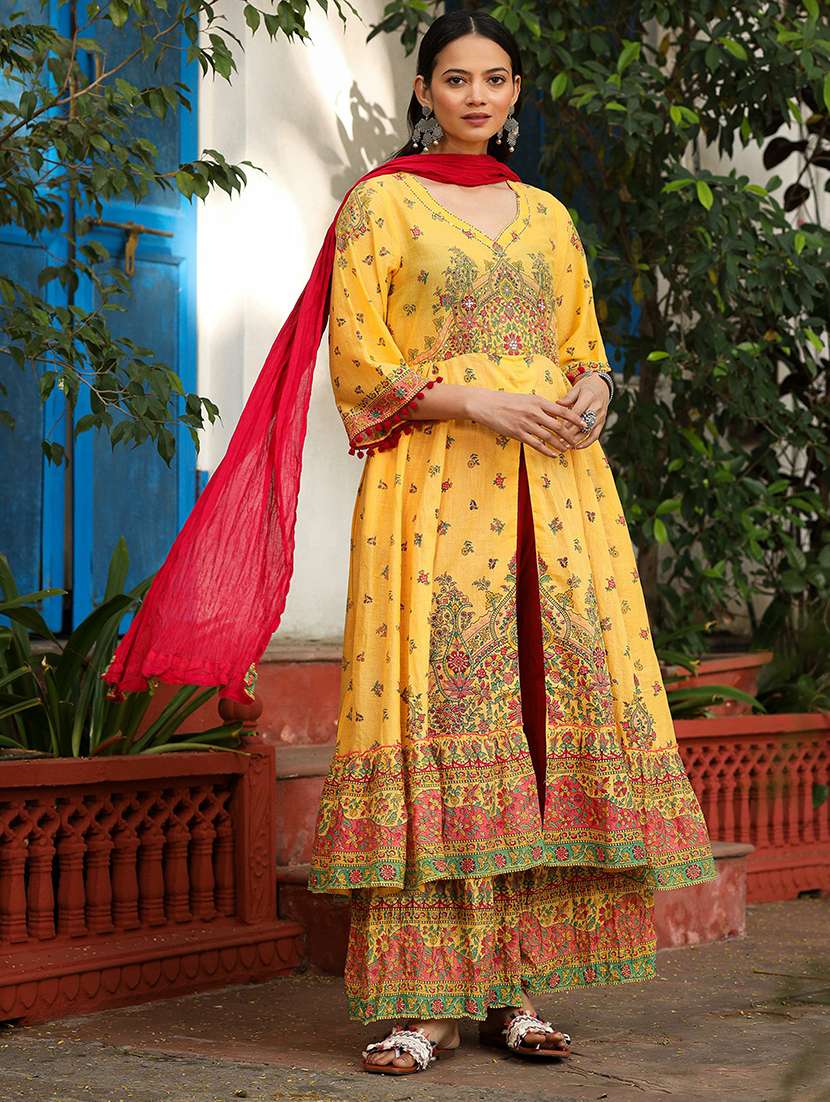 women floral sweetheart neck kurta palazzo set with dupatta - 21679288 -  Standard Image - 1