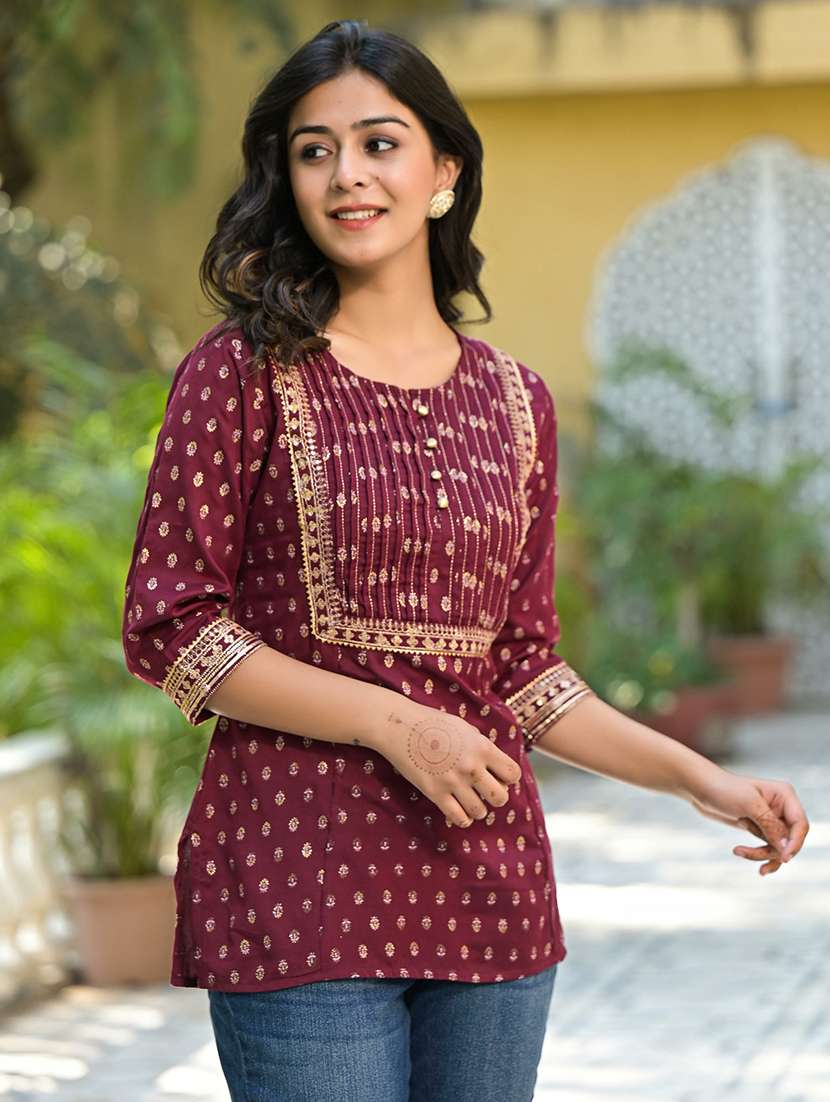 women hand block printed round neck straight kurti - 21679312 -  Standard Image - 1