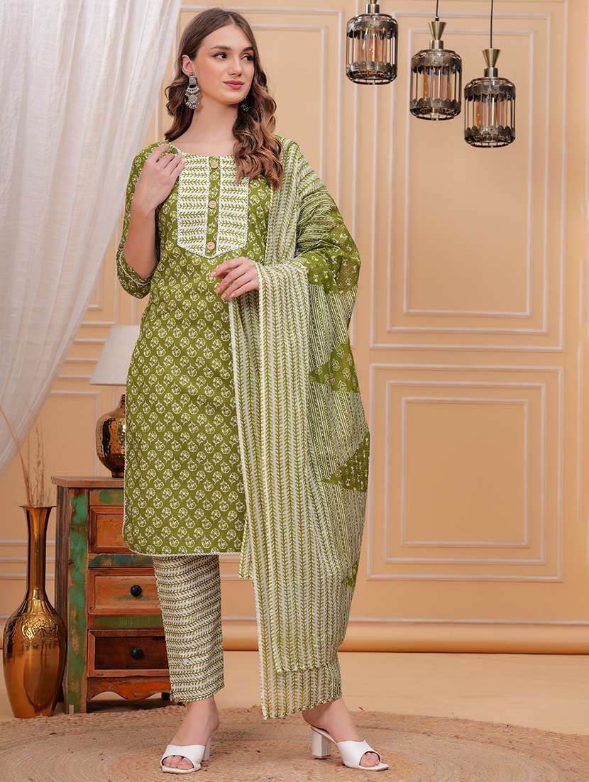 women floral kurta pant set with dupatta - 21680435 - Standard Image - 1