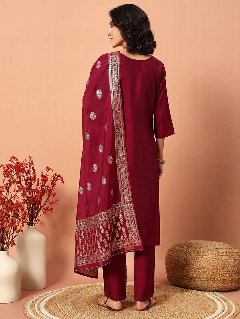 women maroon embroidered kurta pant set - 21680570 -  Standard Image - 1