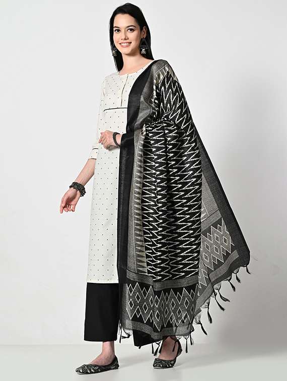 women three quarter sleeve kurta palazzo set - 21681190 - Standard Image - 4