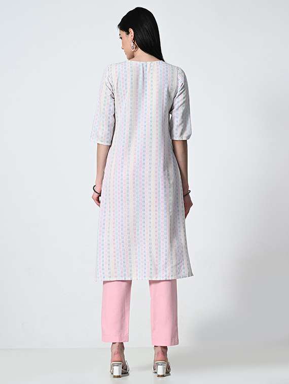 women self design three quarter sleeve straight kurta - 21681368 - Standard Image - 4