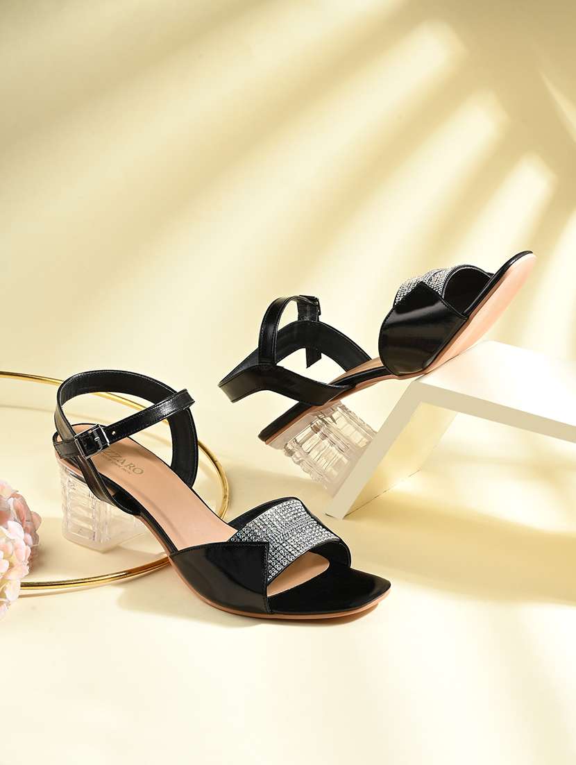 women black snkle strap sandal