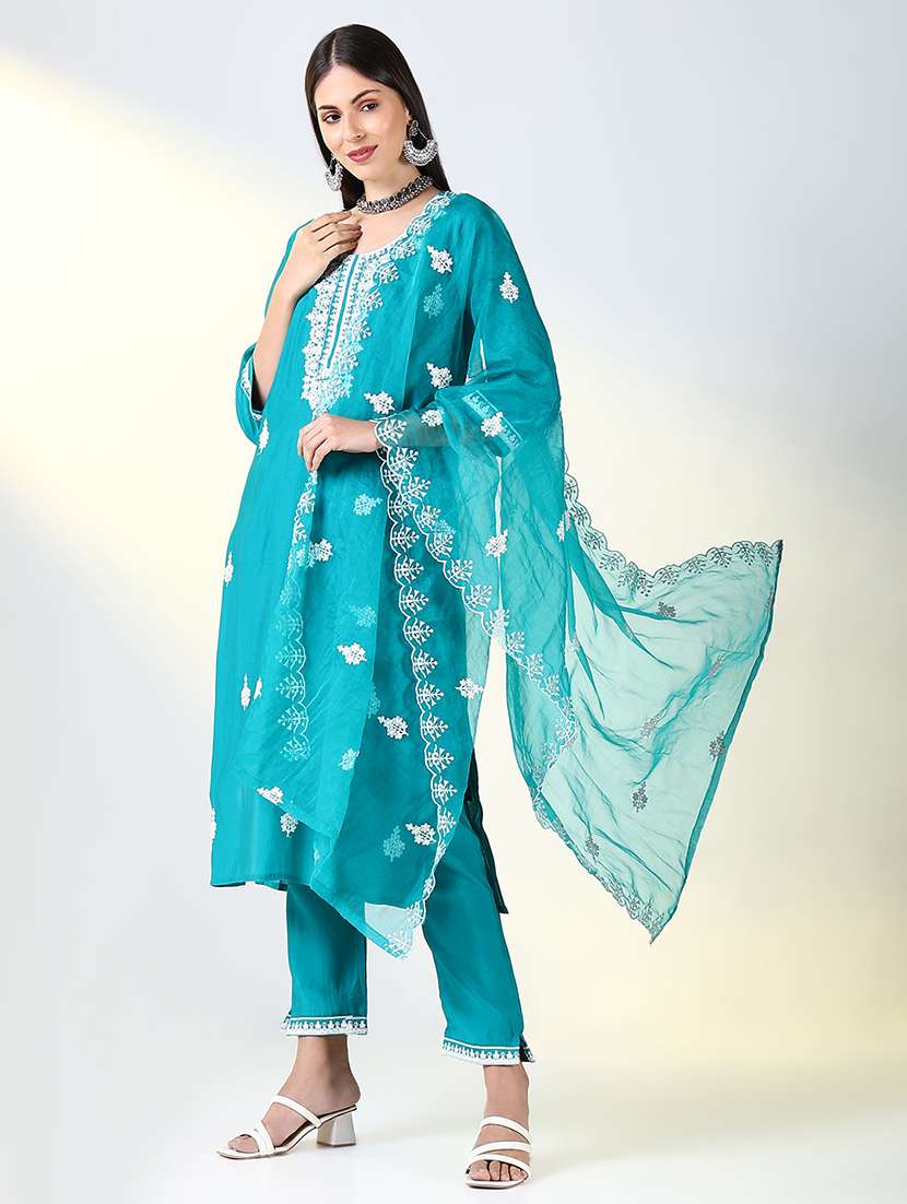 women embroidered kurta pant set with dupatta - 21682166 -  Standard Image - 1