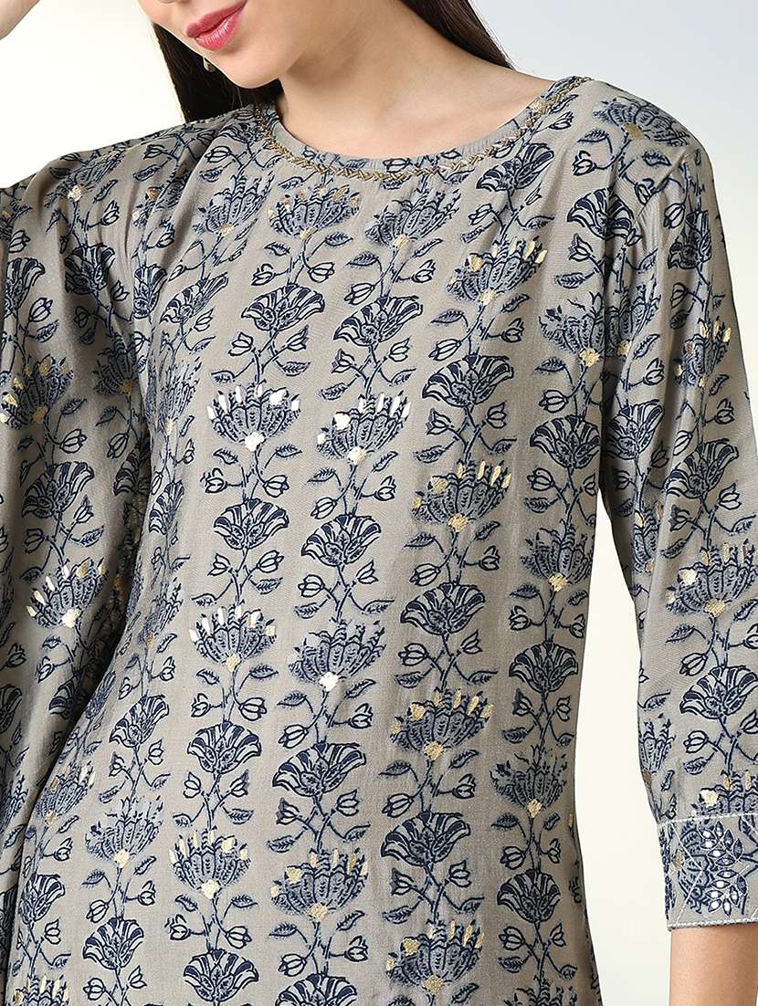 Women Grey Floral Printed Dhoti Kurta Set