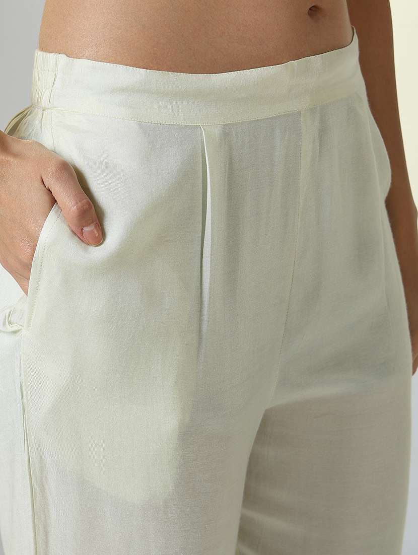 women floral printed kurta pant set with dupatta - 21682197 -  Standard Image - 6