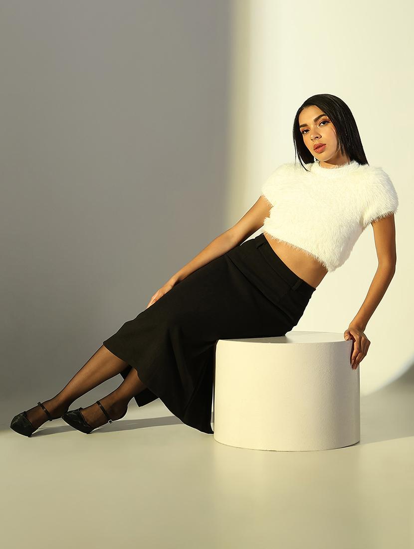 women solid short sleeves crop top - 21682237 - Standard Image - 4