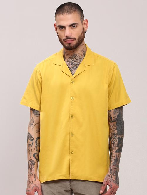 men short sleeves solid casual shirt - 21682381 -  Standard Image - 0