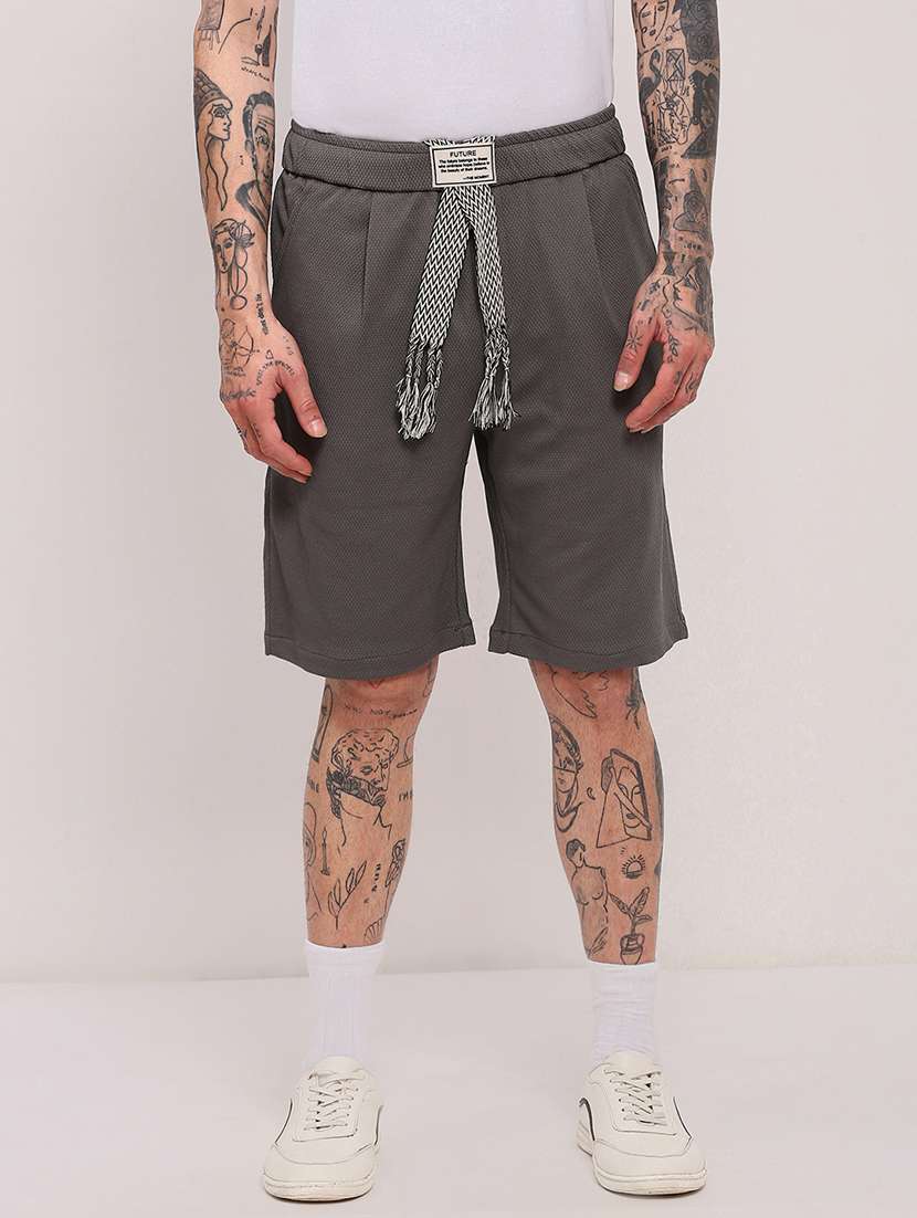 men mid rise solid shorts - 21682395 -  Standard Image - 1