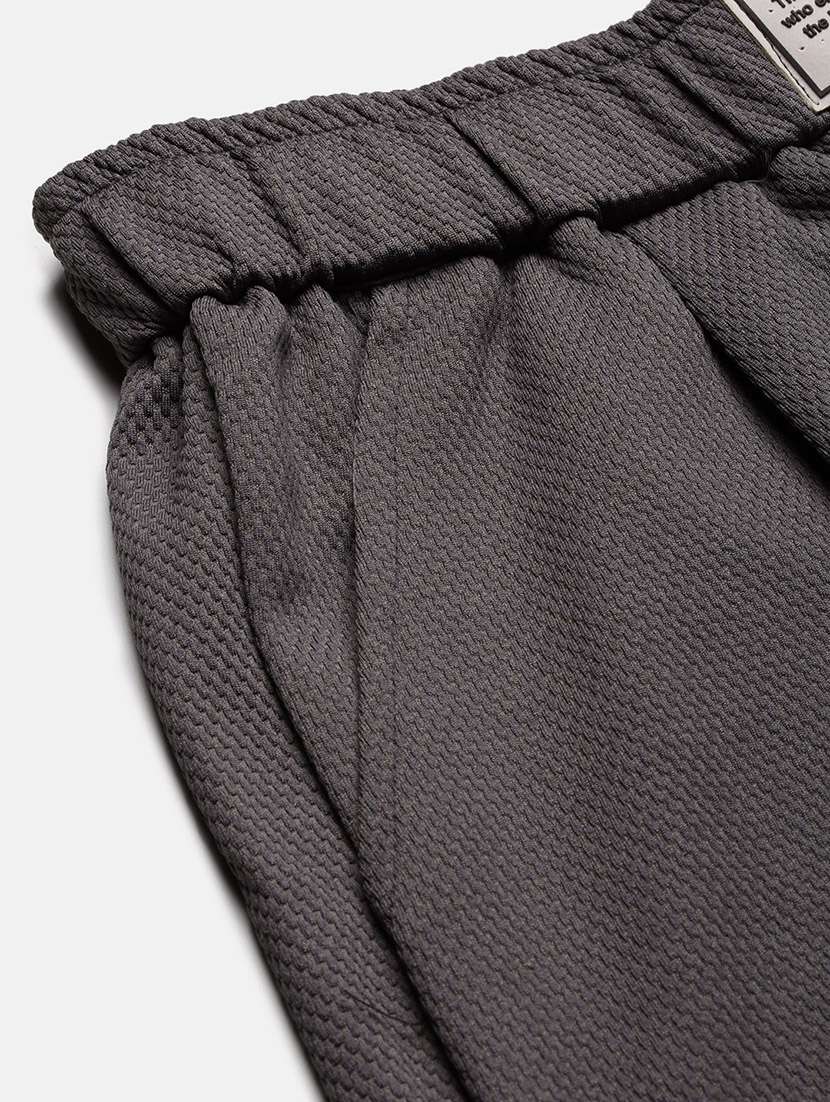 men mid rise solid shorts - 21682395 -  Standard Image - 6