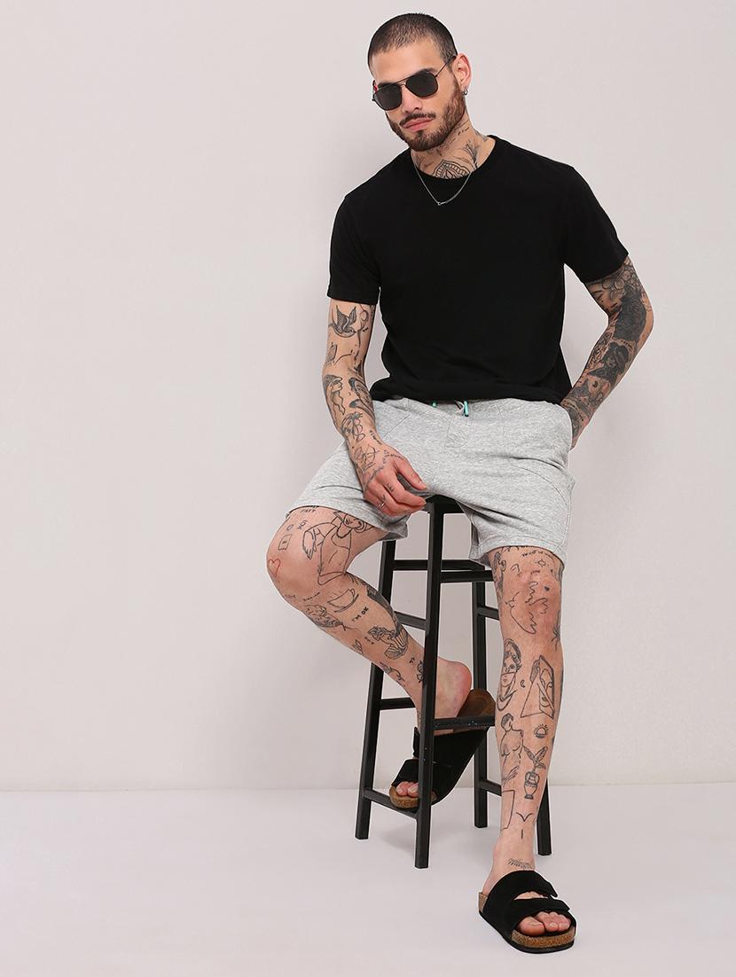 men mid rise solid shorts - 21682396 - Standard Image - 4