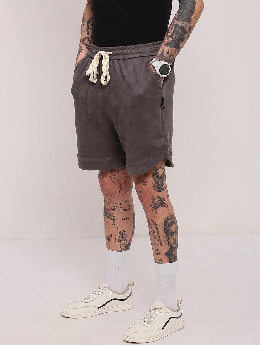 men mid rise solid shorts - 21682398 -  Standard Image - 1