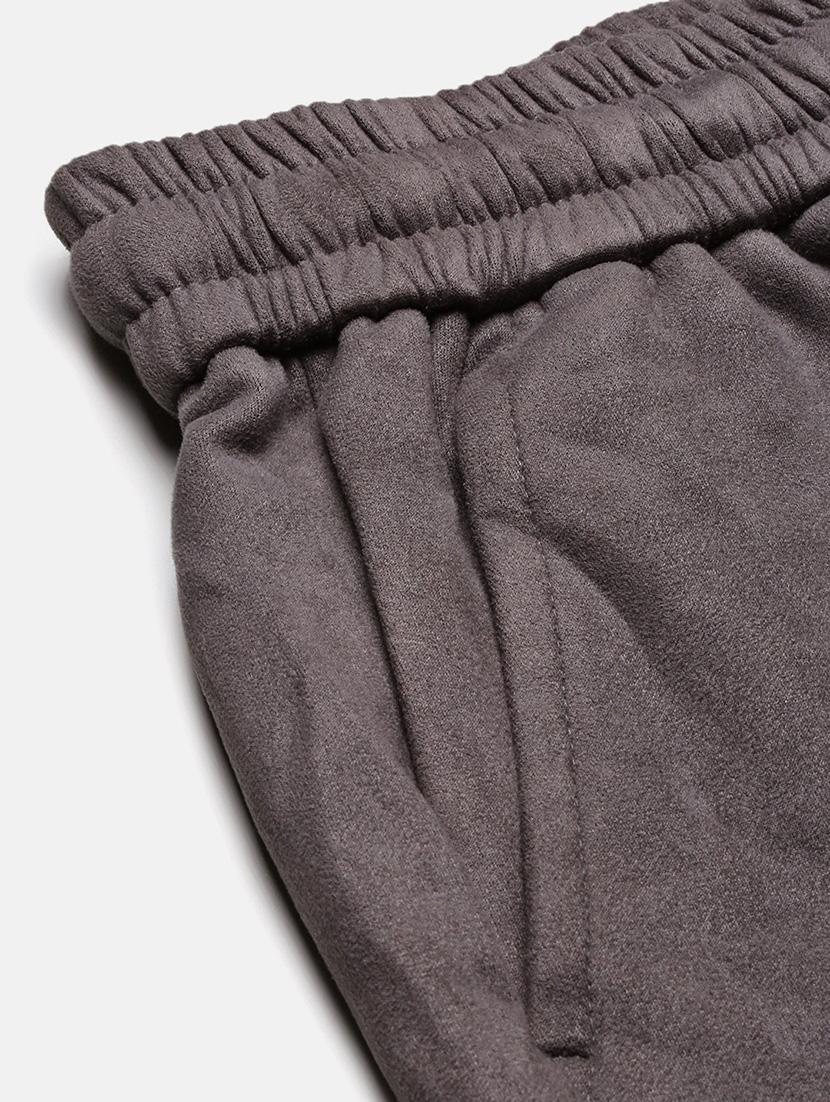 men mid rise solid shorts - 21682398 - Standard Image - 6