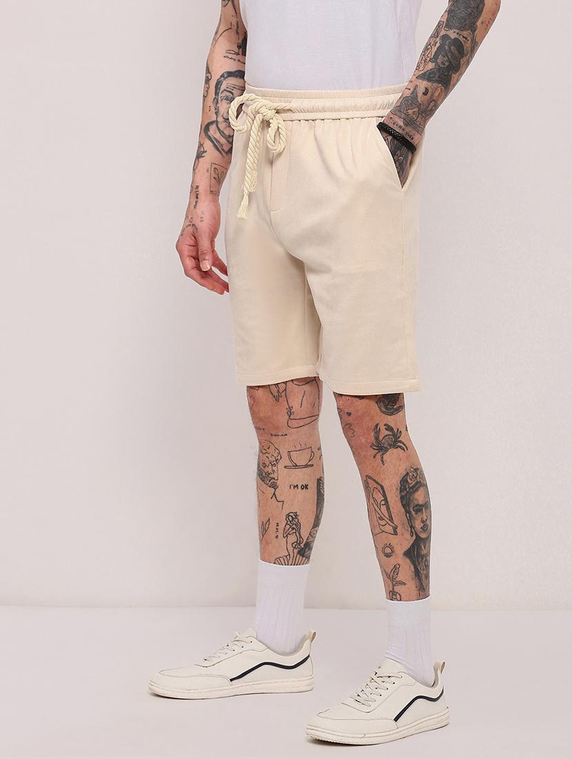 men mid rise solid shorts - 21682399 -  Standard Image - 1