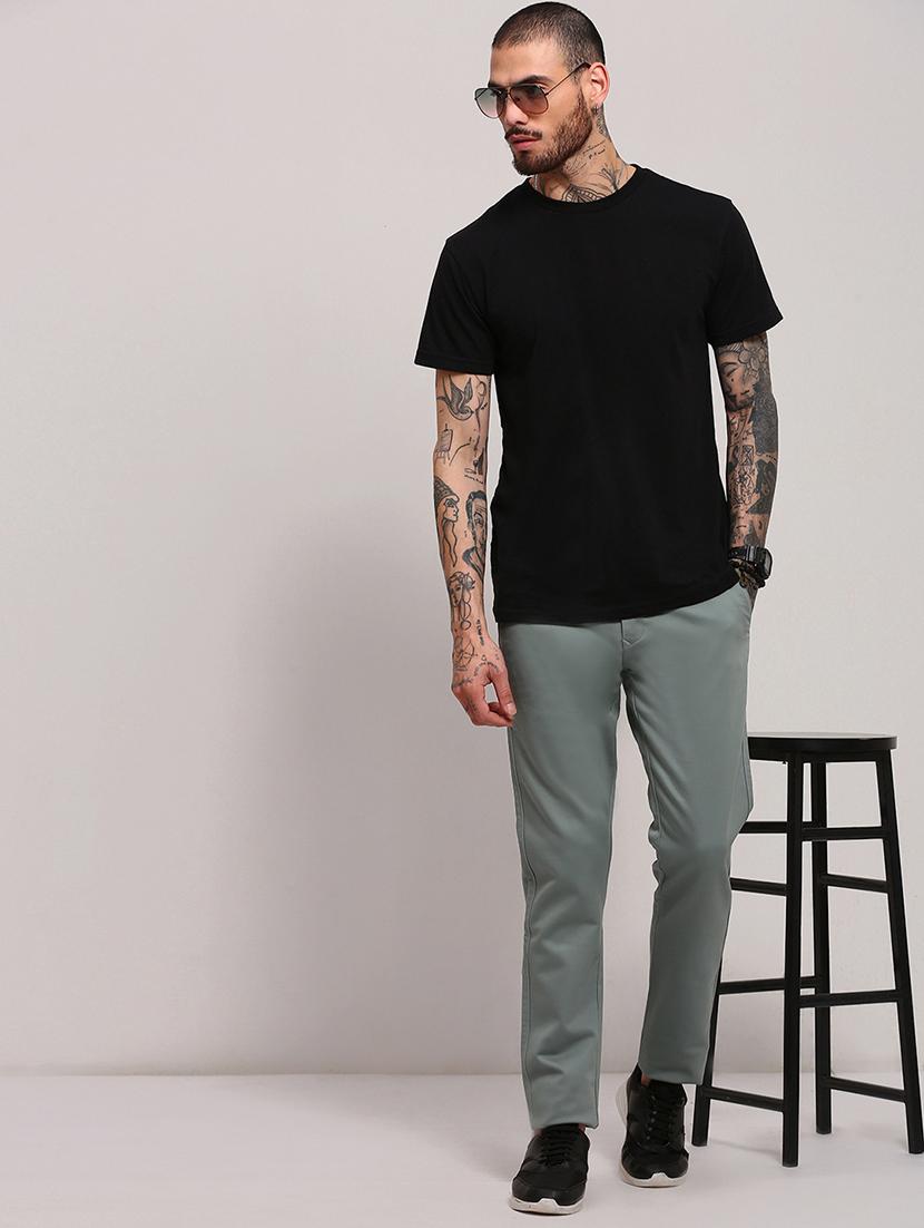 men low rise solid chinos - 21682456 - Standard Image - 4