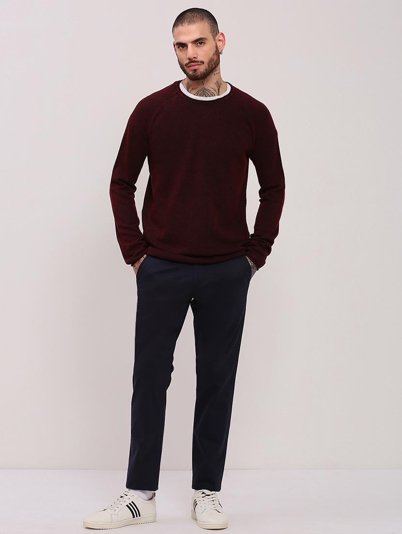 men low rise solid chinos - 21682458 - Standard Image - 4