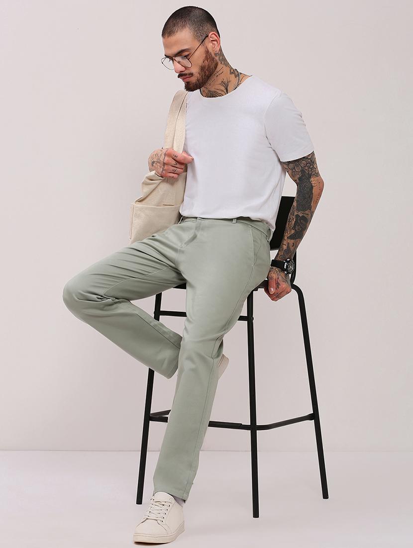 men low rise solid chinos - 21682462 - Standard Image - 4