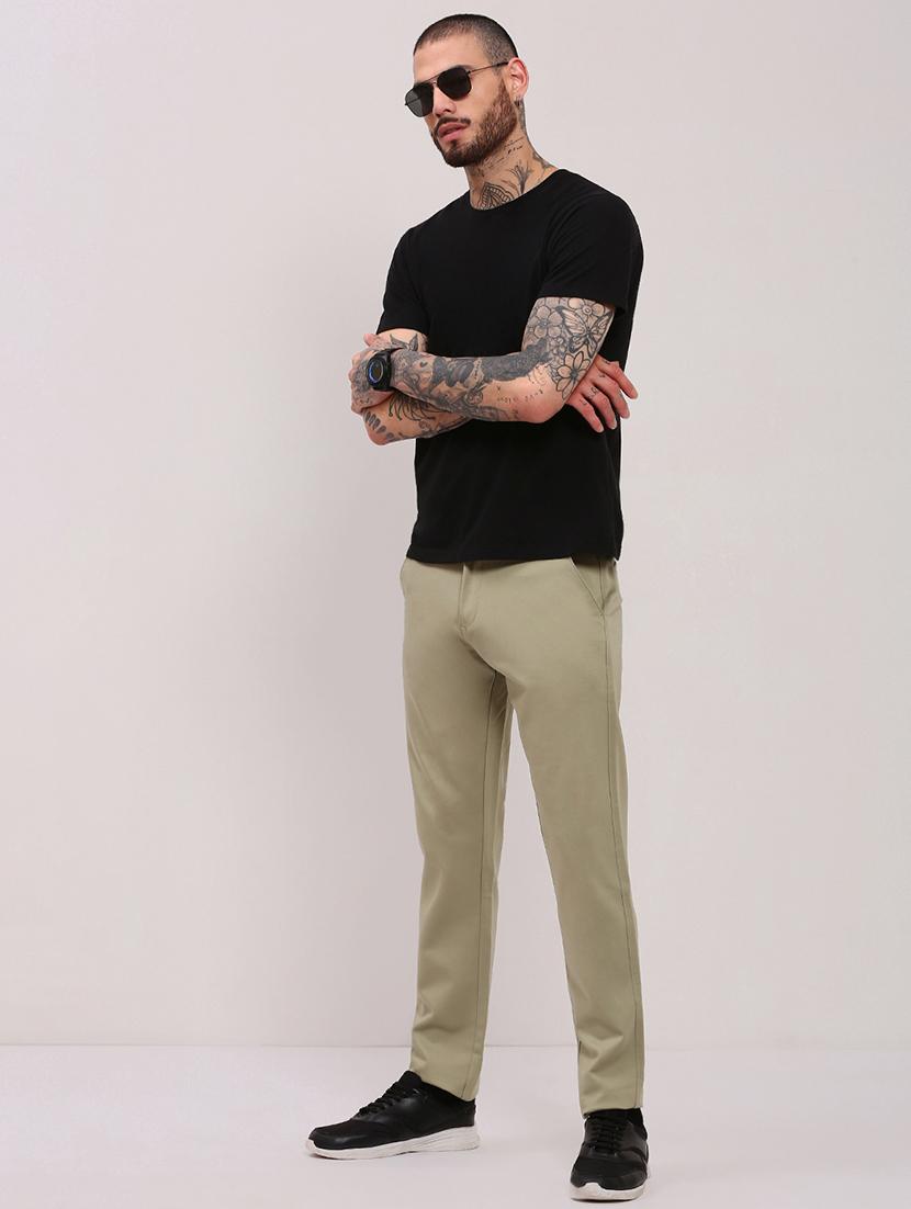men low rise solid chinos - 21682465 - Standard Image - 4