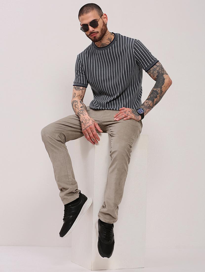 men short sleeves striped t-shirt - 21682481 - Standard Image - 4