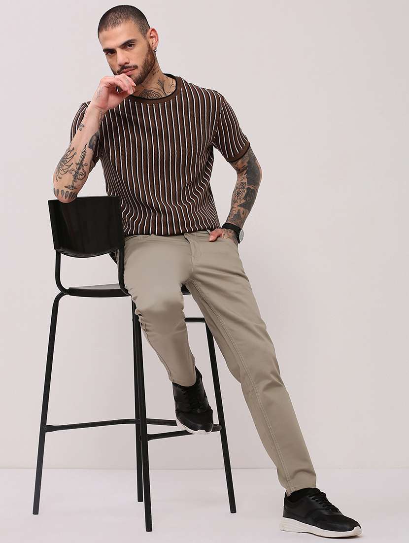 men short sleeves striped t-shirt - 21682485 - Standard Image - 4