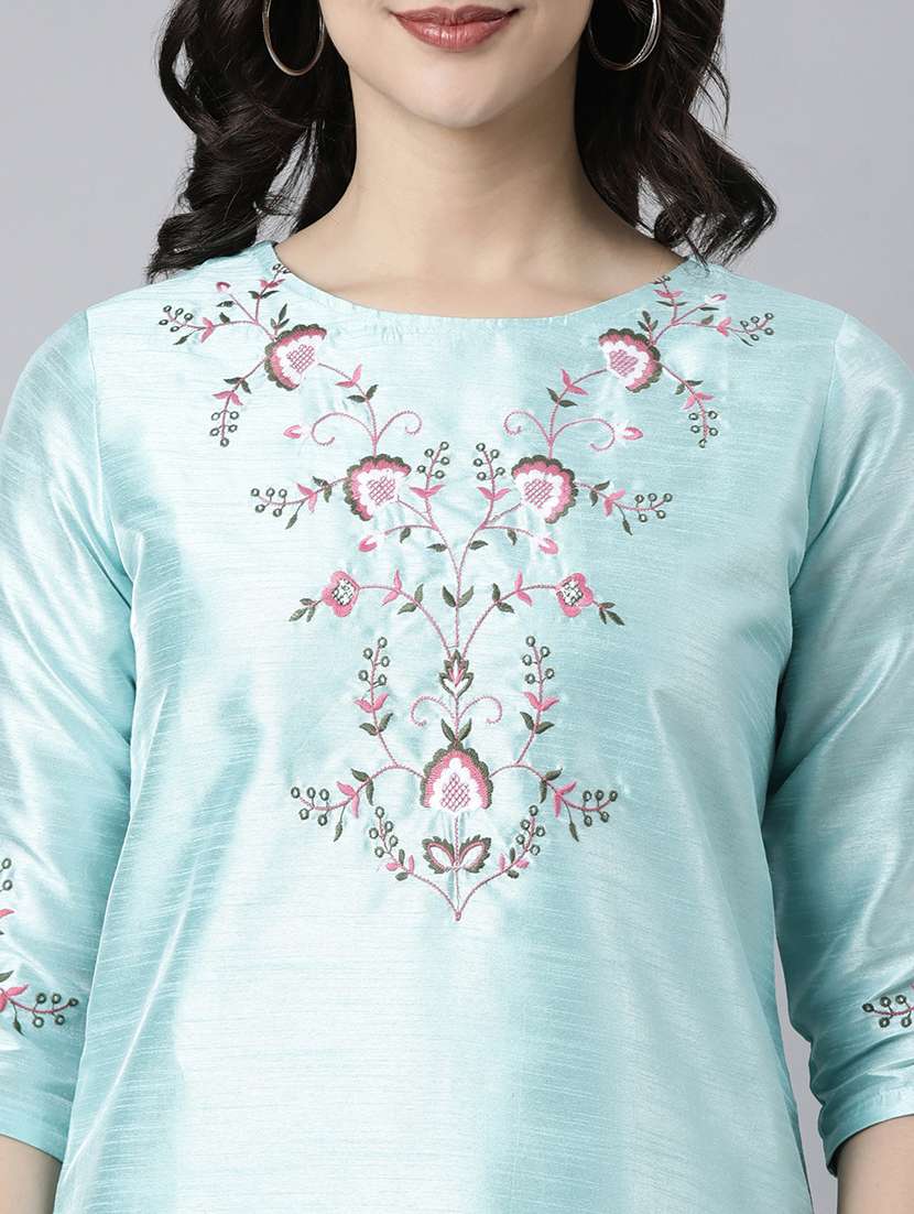 women round neck embroidered straight kurta - 21682704 - Standard Image - 4