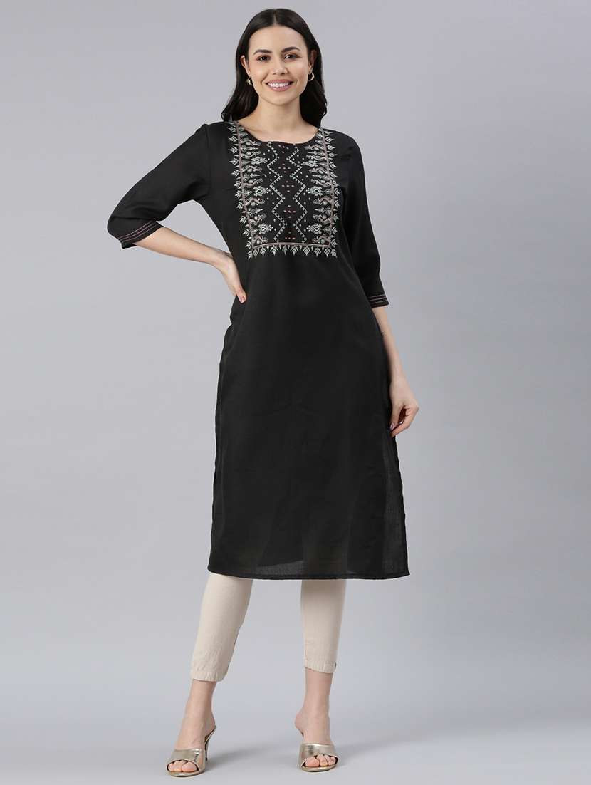 women round neck embroidered straight kurta - 21682763 - Zoom Image - 0