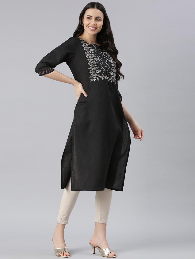 women round neck embroidered straight kurta - 21682764 - Zoom Image - 0