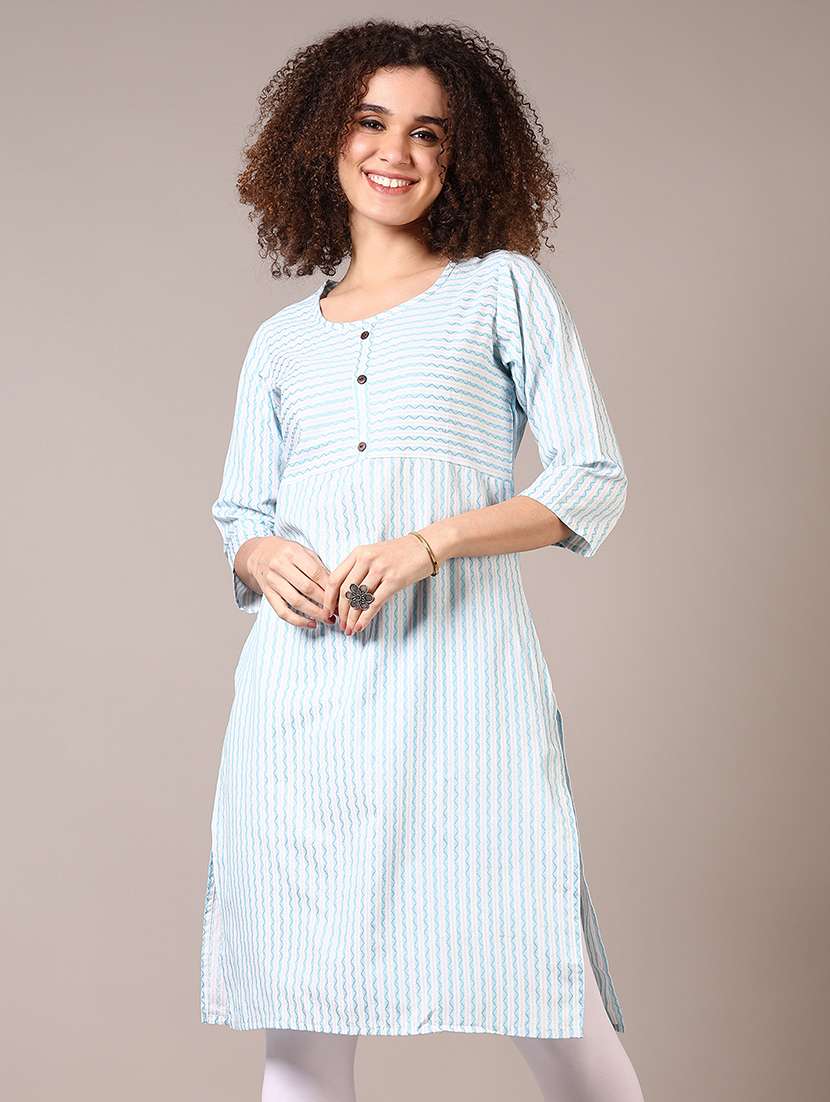 women printed three quarter sleeve kurta
