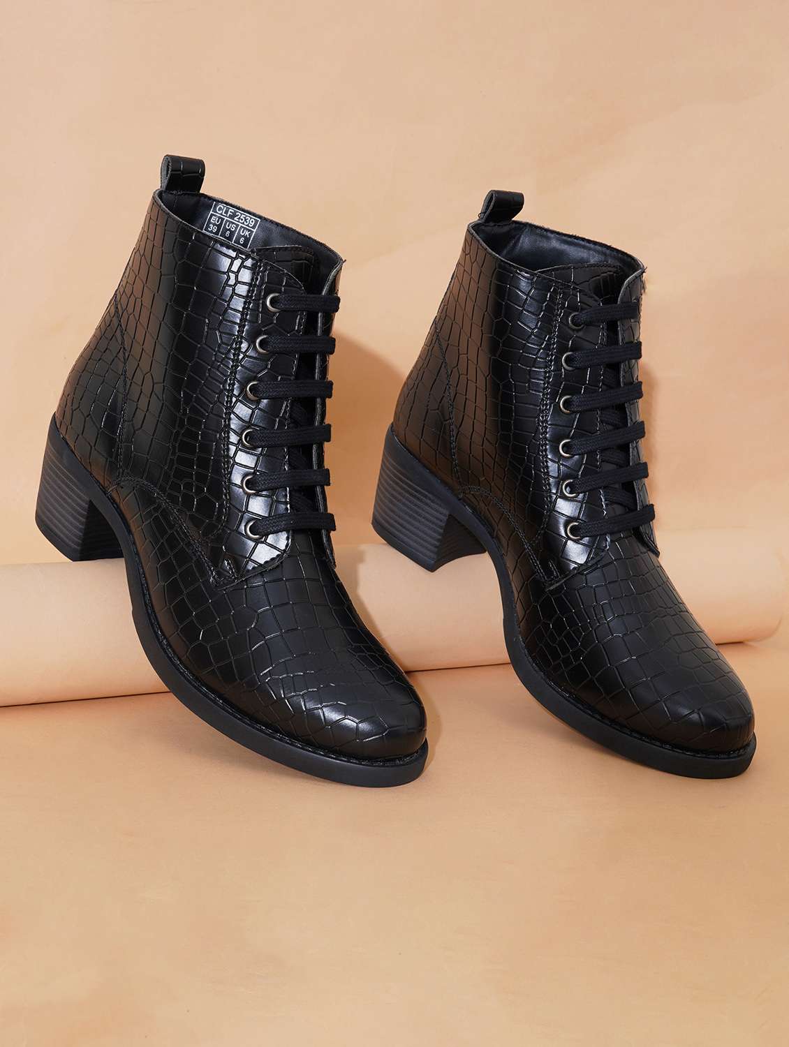 women black lace up boot