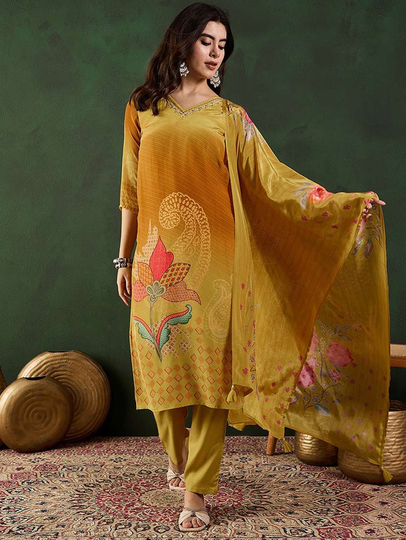women three quarter sleeve kurta pant with dupatta set