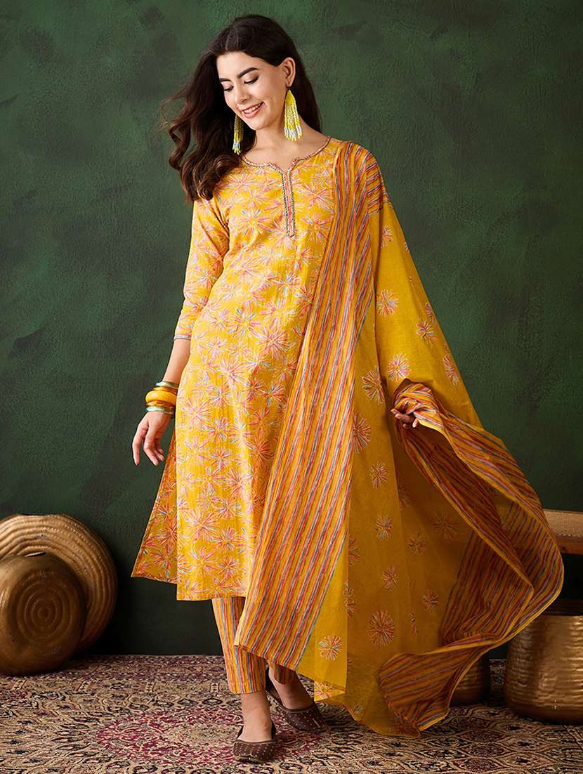 women three quarter sleeve kurta pant with dupatta set