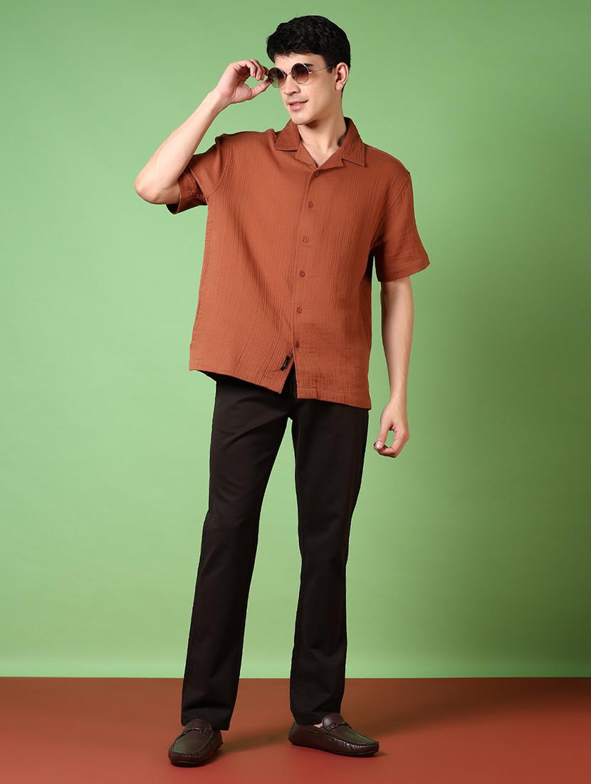men solid mid rise chinos trouser - 21684085 - Standard Image - 4