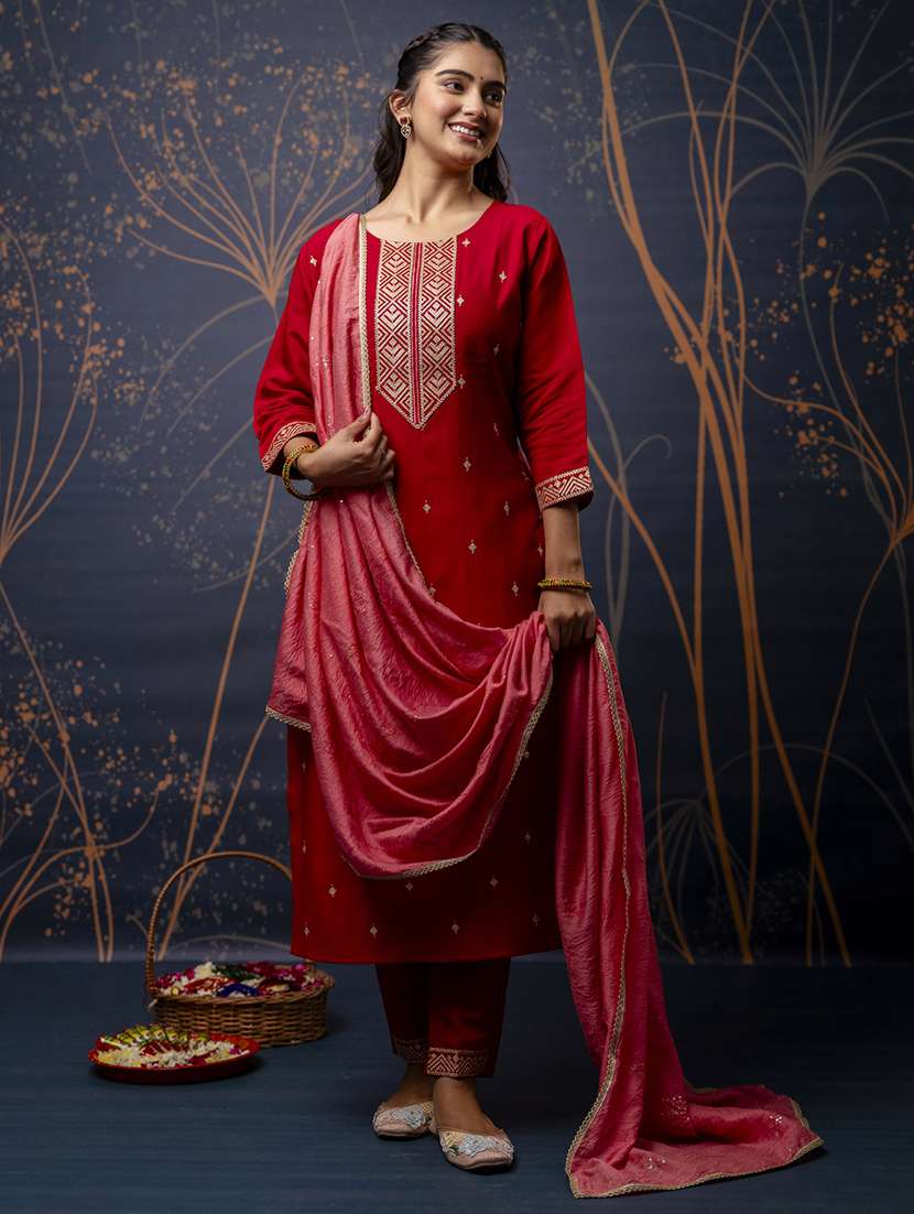 women three quarter sleeve kurta pant with dupatta set - 21684135 -  Standard Image - 1