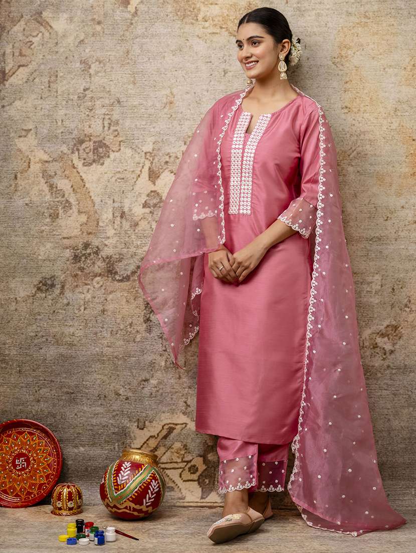 women three quarter sleeve kurta pant with dupatta set - 21684140 - Standard Image - 1
