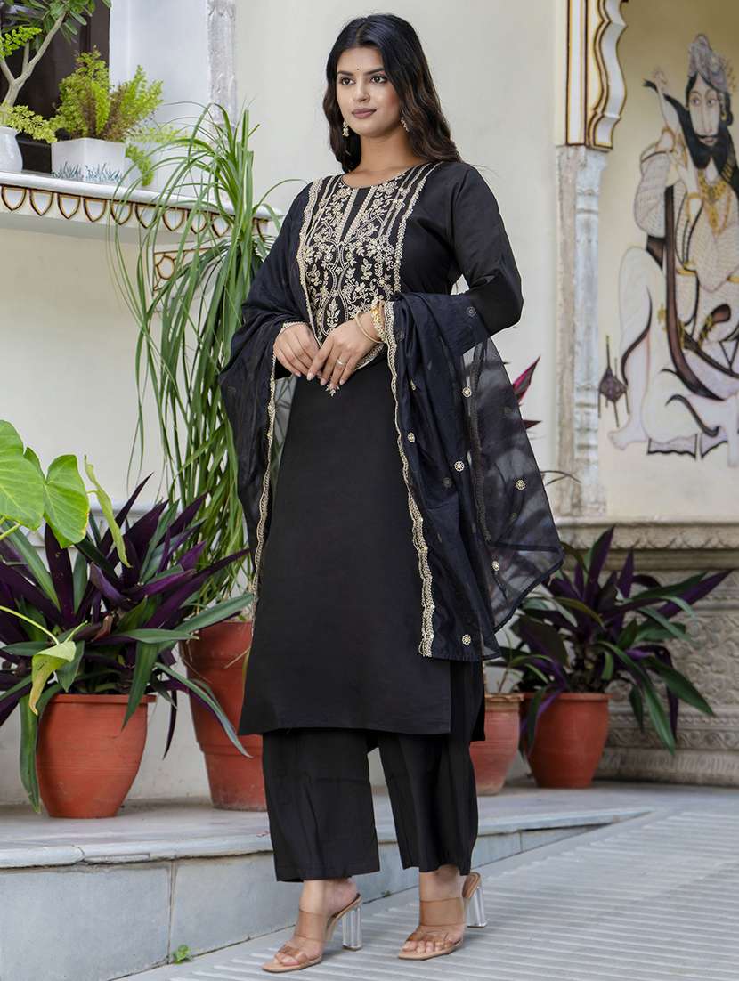 women three quarter sleeve kurta pant with dupatta set - 21684179 -  Standard Image - 1