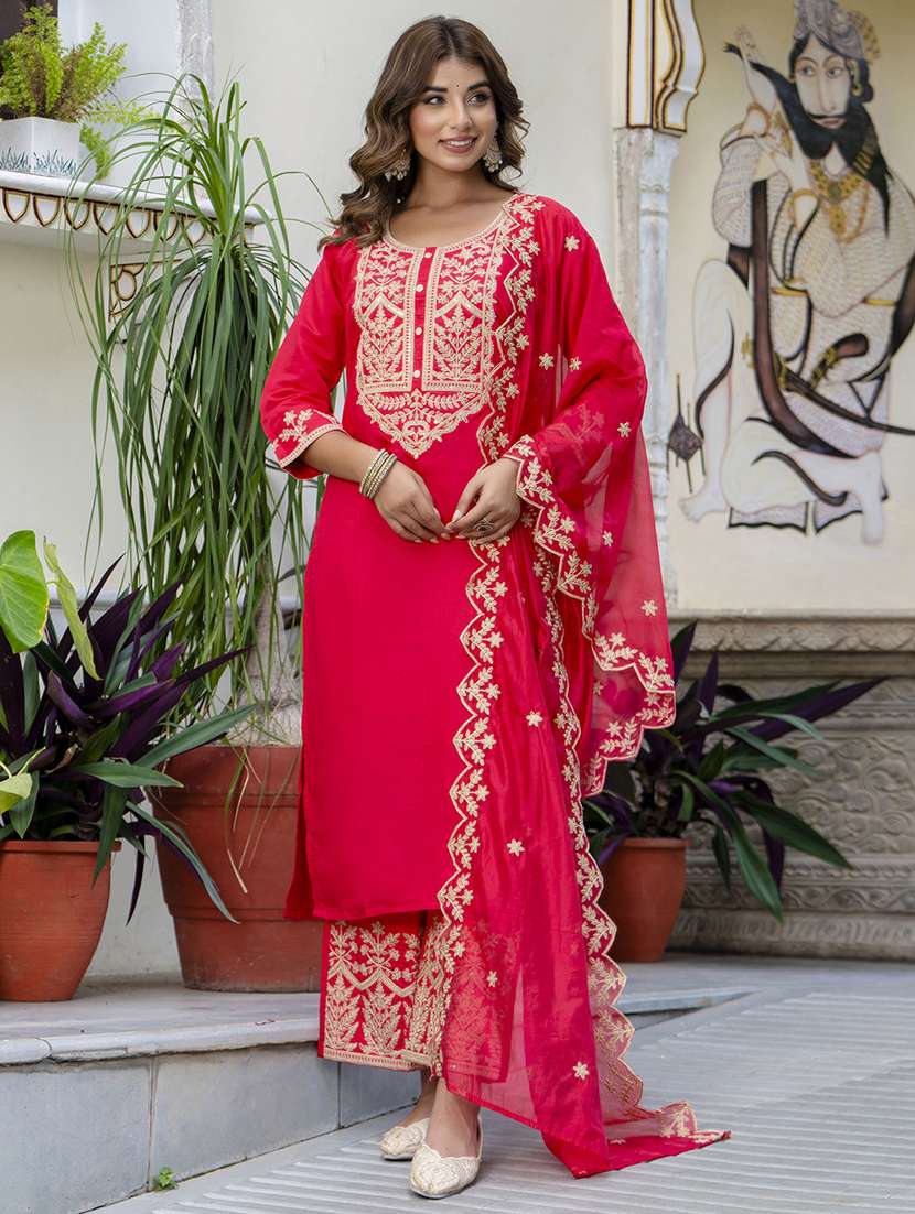 women three quarter sleeve kurta pant with dupatta set