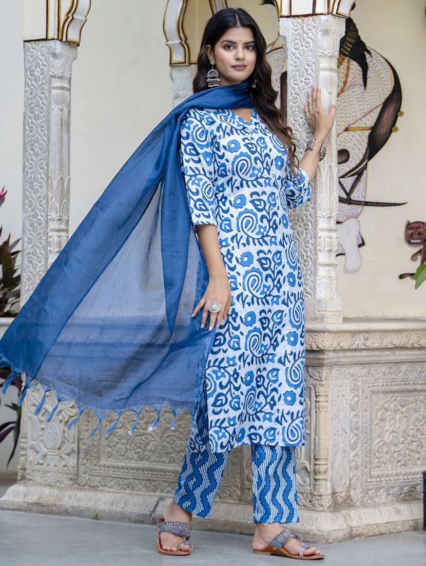 women three quarter sleeve kurta pant with dupatta set - 21684210 -  Standard Image - 1