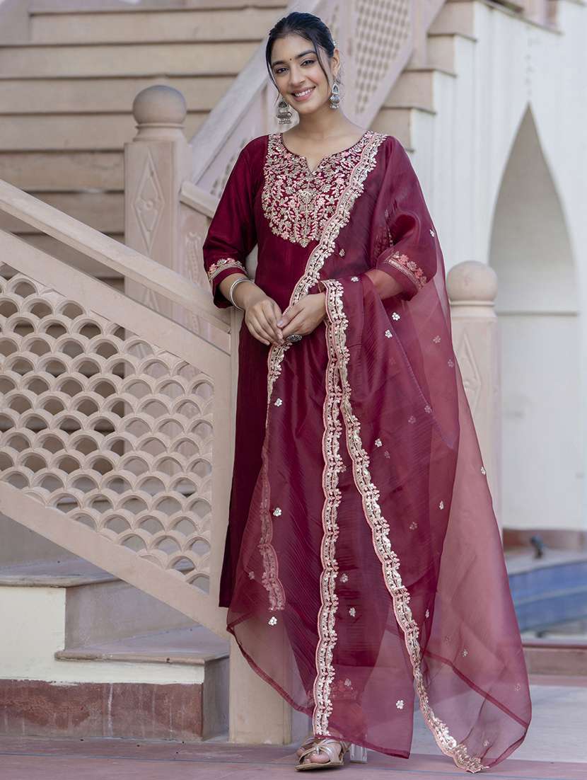 women three quarter sleeve kurta pant with dupatta set - 21684226 -  Standard Image - 1