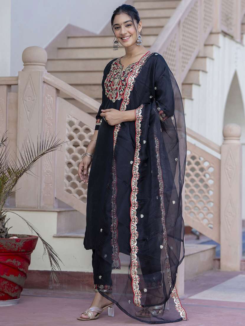 women three quarter sleeve kurta pant with dupatta set - 21684227 -  Standard Image - 1